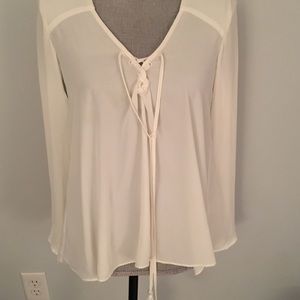 NWOT cream blouse by Caren Ford Sz S a classic for sure!
